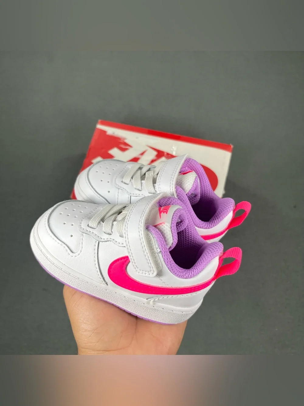 Nike Court Borough Low 2 Girls White Pink Shoes size 4C